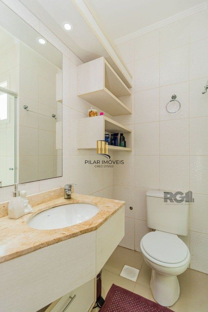 Excelente casa de 142,23m² em condomínio fechado.