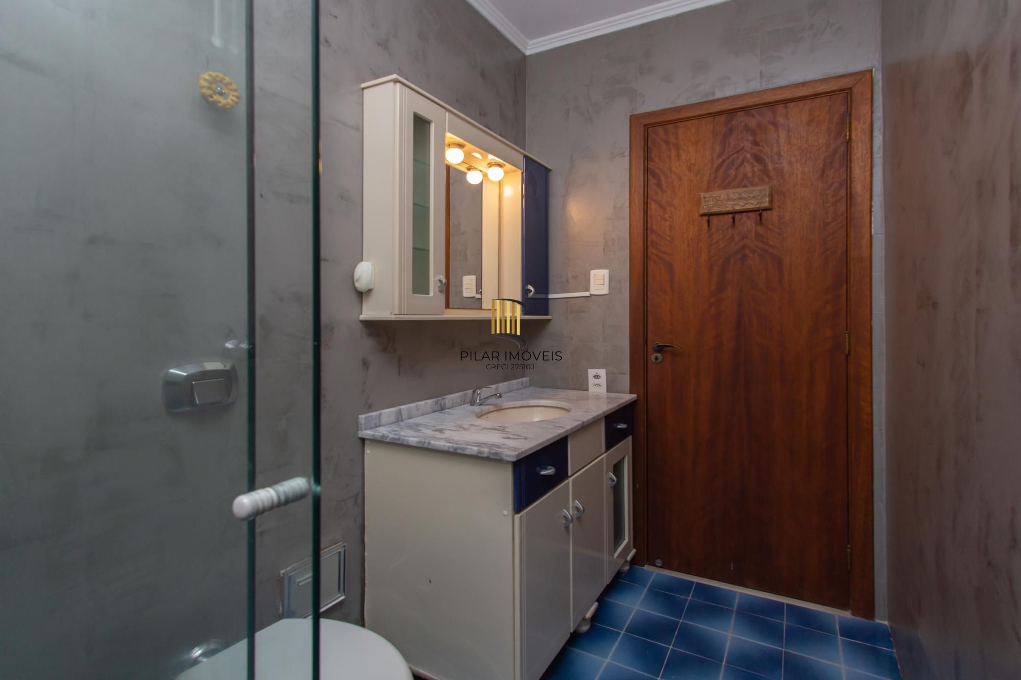 Apartamento 02 dormitórios próximo ao hospital Moinhos