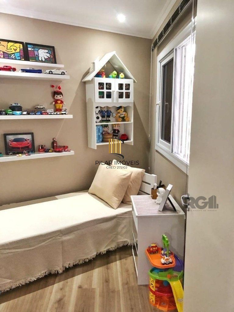 Casa em condomínio 114m² - 3 dormitórios, 1 suíte e 2 vagas no bairro Sarandi
