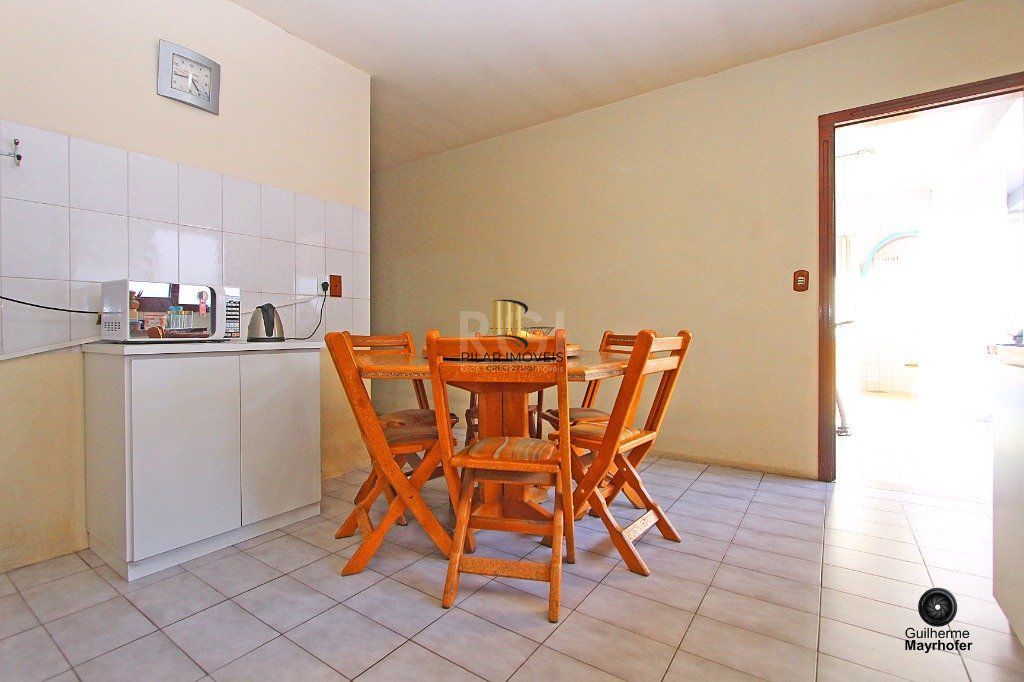 Casa para Venda - 180m², 3 dormitórios, sendo 1 suites, 3 vagas - Parque dos Maias