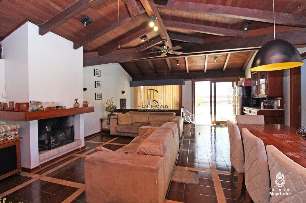 Cobertura para Venda - 230m², 3 dormitórios, sendo 2 suites, 2 vagas - Auxiliadora