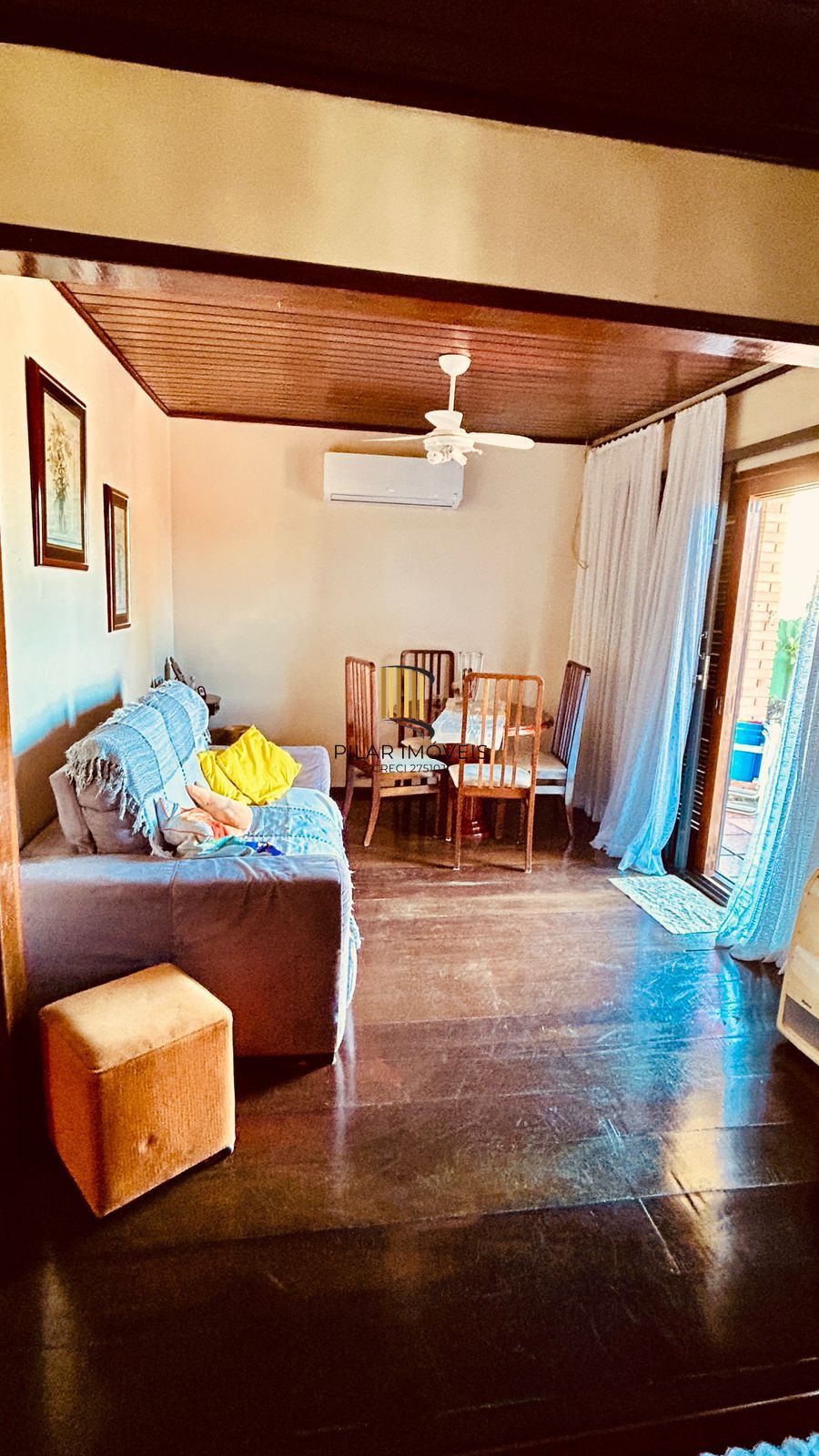 Casa com 2 dormitórios e edícula nos fundos no Bairro Nonoai