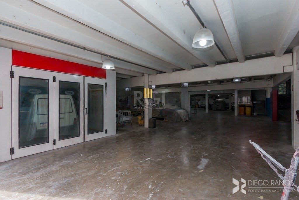 Prédio à venda 2236m² Avenida OTTO NIEMEYER, Tristeza, Porto Alegre.