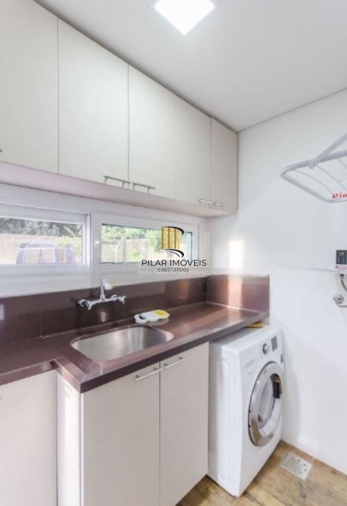 Casa para Venda - 315m², 3 dormitórios, sendo 1 suites, 2 vagas - Teresópolis