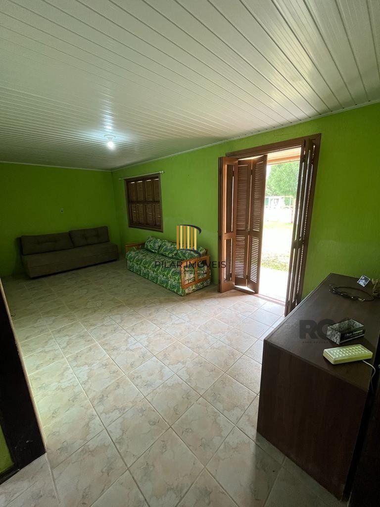 Casa 2 dormitórios no bairro Quintão