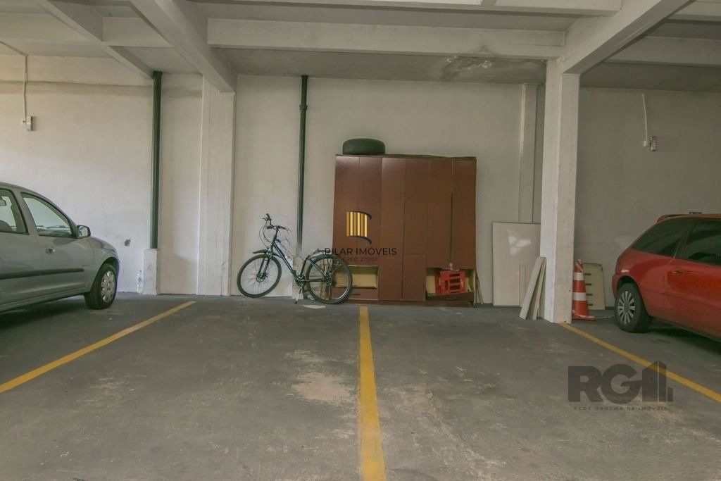 Apartamento 145m² - 3 dormitórios sendo 1 suíte e 2 vagas no Centro Histórico/Porto Alegre