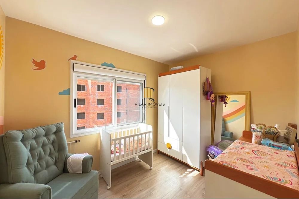 Apartamento de 02 dormitorios com 1 vaga na zona sul de Porto Alegre.