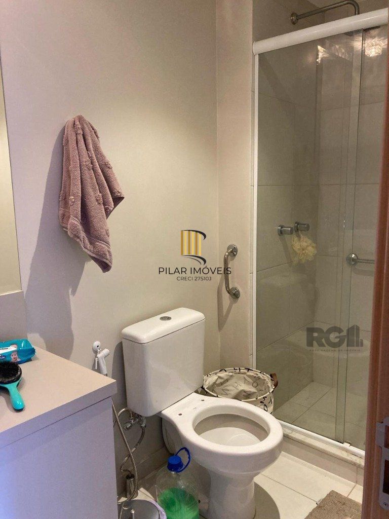 Apartamento de 2 quartos , suite ,  garagem em Condomínio Clube no bairro Teresópolis