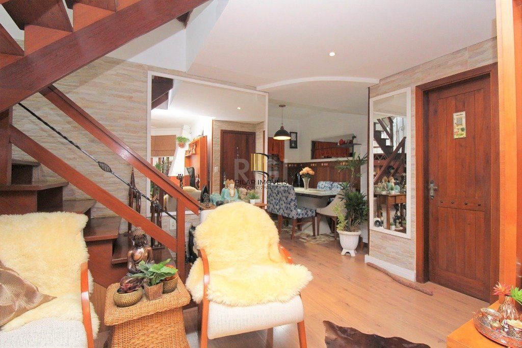 Casa Condominio para Venda - 186.76m², 3 dormitórios, sendo 1 suites, 2 vagas - Guarujá