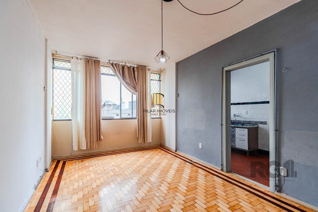 Apartamento de 89m², 2 dormitórios no Centro Histórico. 