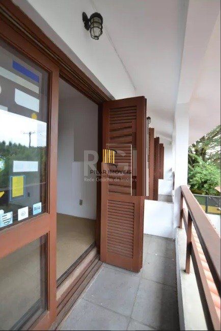 Casa para Venda - 267m², 4 dormitórios, sendo 1 suites, 2 vagas - Tristeza