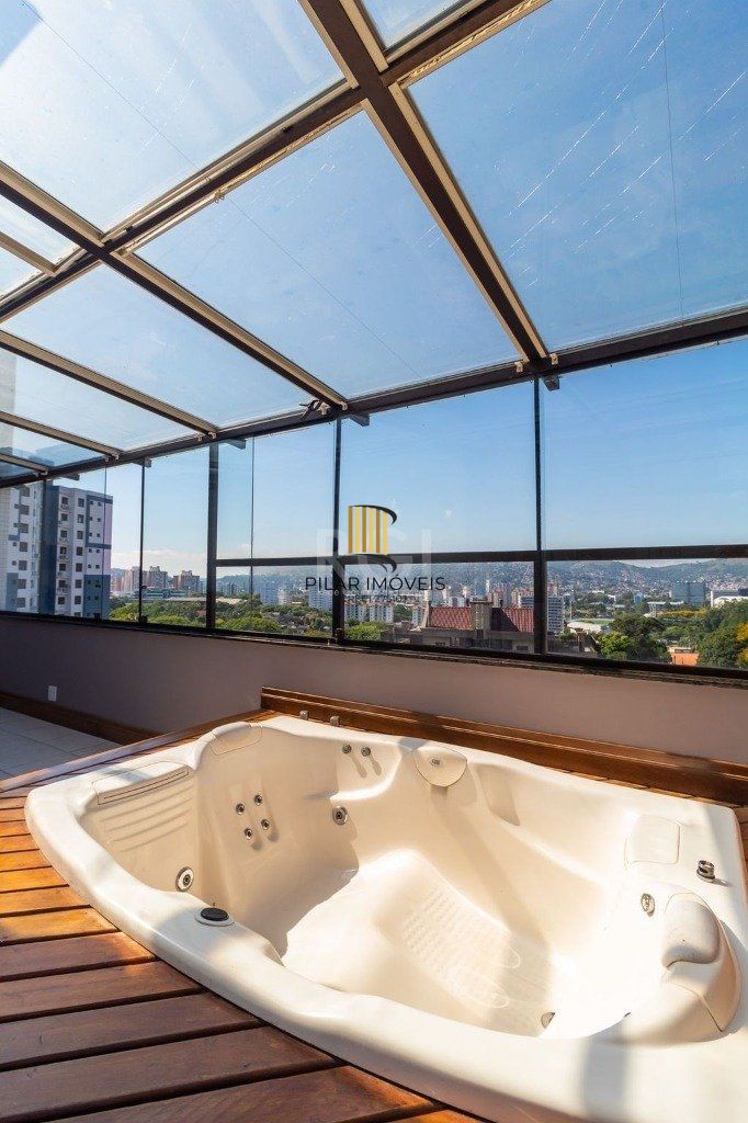 Cobertura 190m² - 2 suítes, espaço gourmet, terraço e 2 vagas de garagem