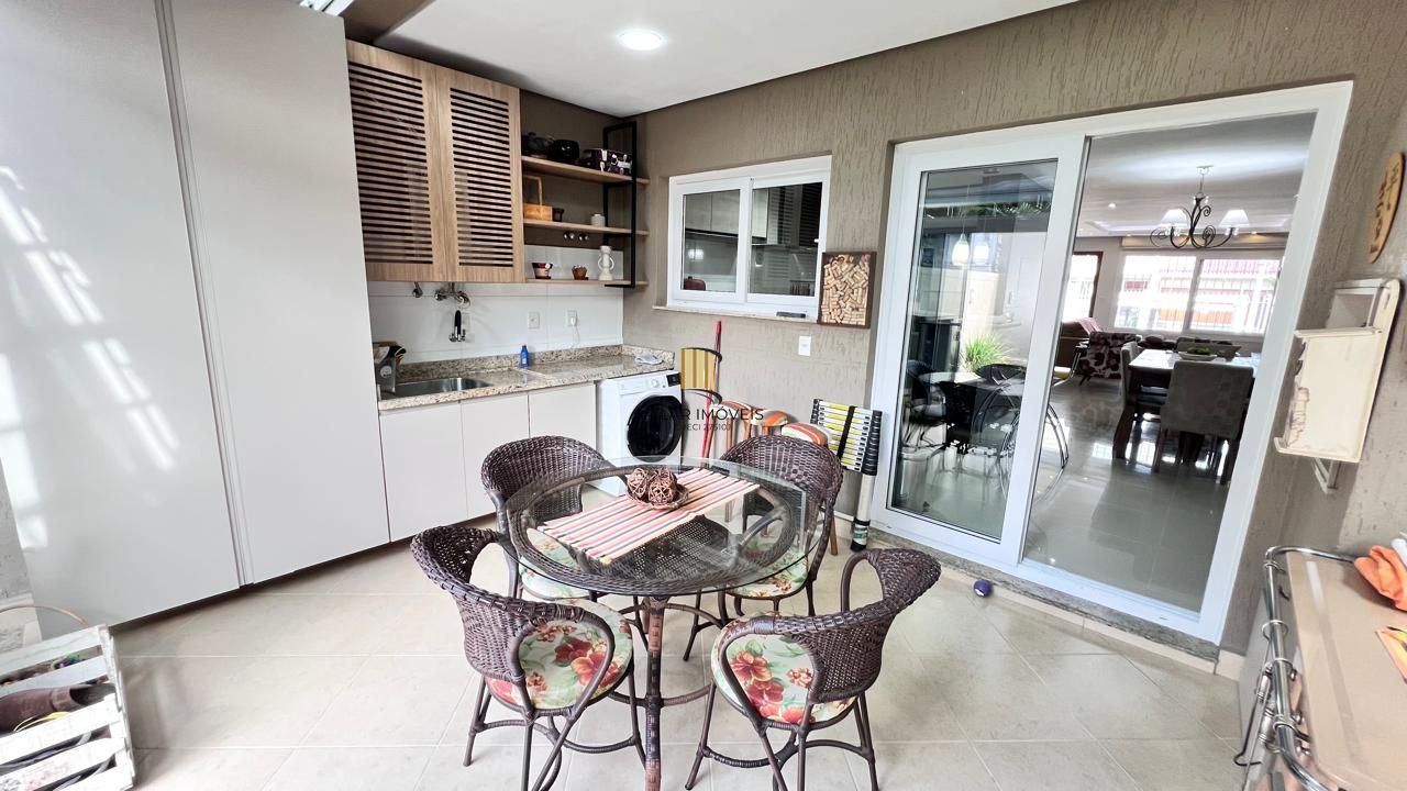 Casa 3 dormitórios no bairro Espírito Santo