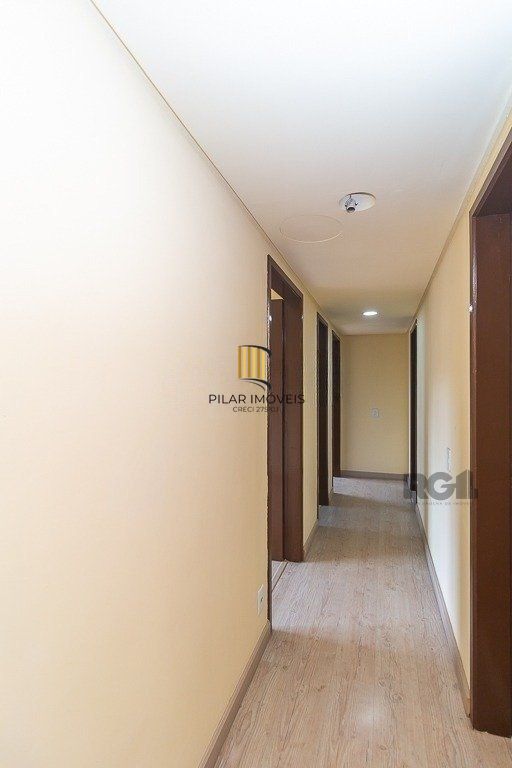 Excelente cobertura de 211m² com 3 dormitórios e 1 vaga.
