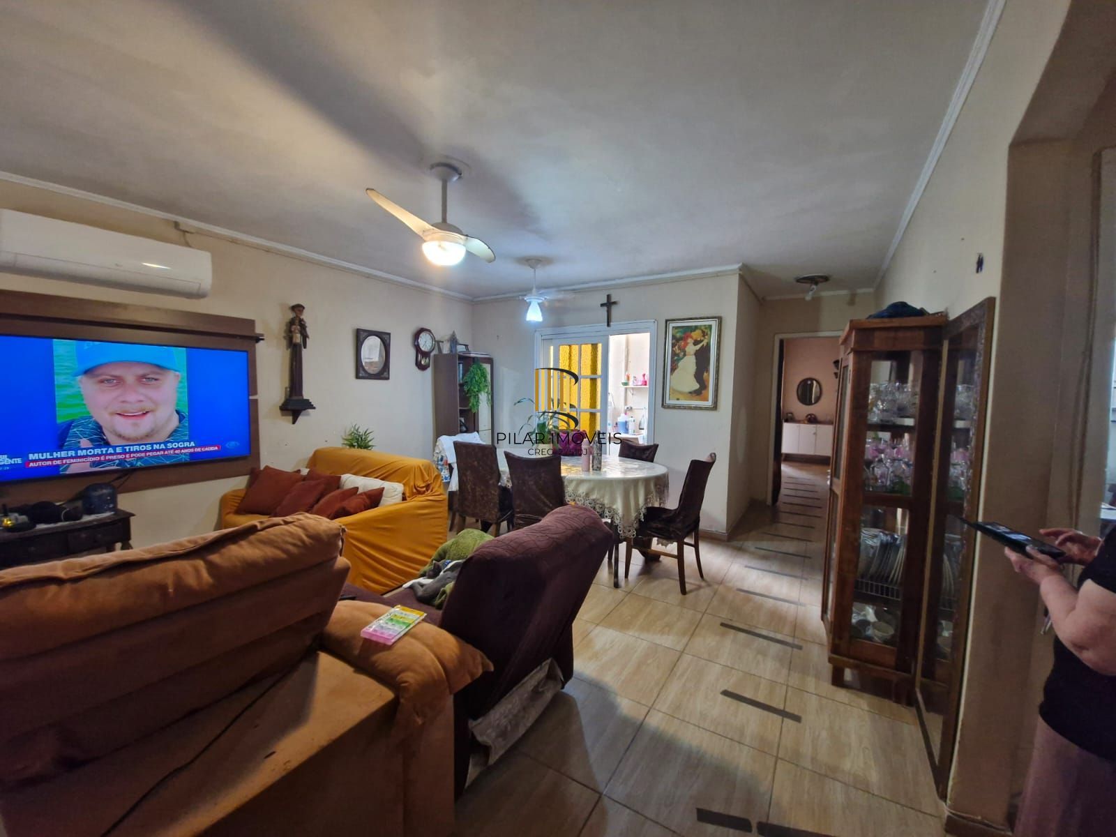 Casa com 3 dormitórios e edícula nos fundos no bairro Nonoai.