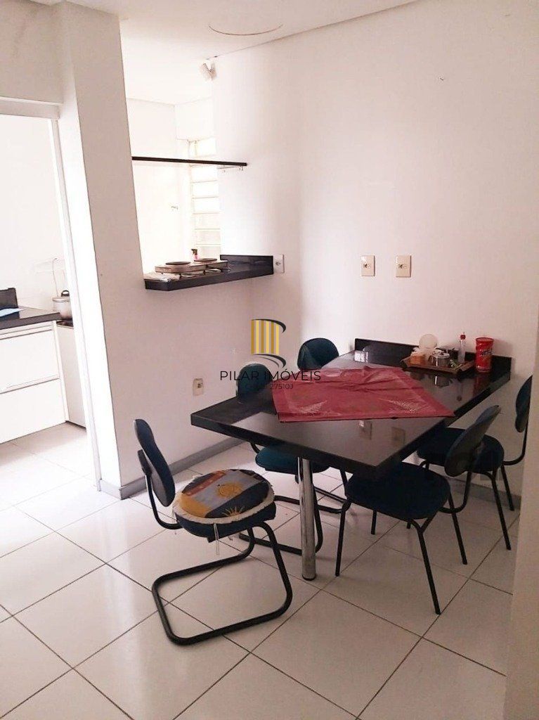 Casa comercial com 12 dormitórios no bairro Teresópolis