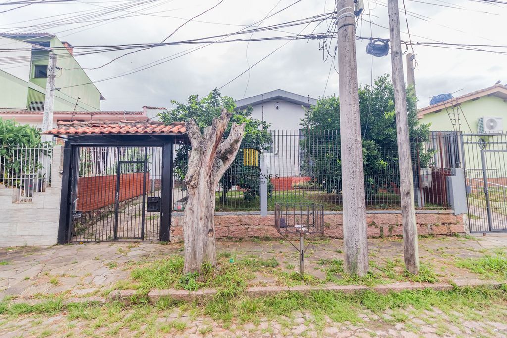Casa de 3 dormitórios à venda no Bairro Parque Santa Fé - Porto Alegre