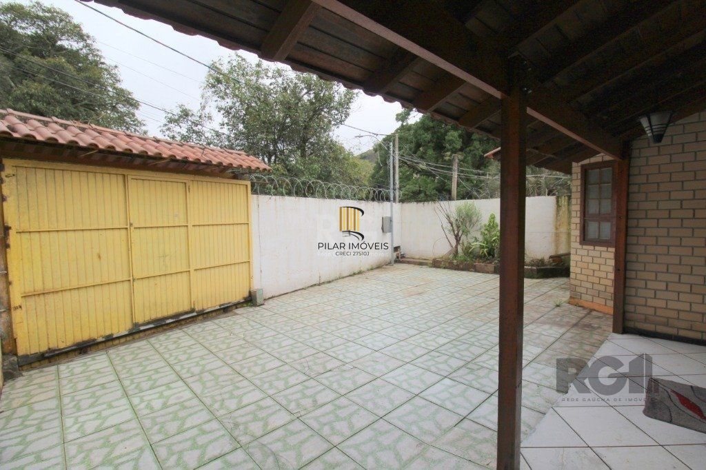 Casa 3 Dormitório(s) Bairro Teresópolis