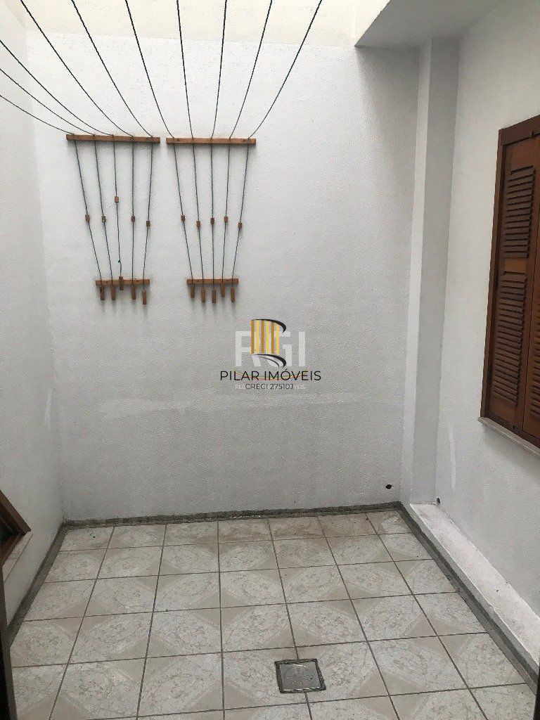 Cobertura para Venda - 456.37m², 4 dormitórios, sendo 1 suites, 2 vagas - Glória