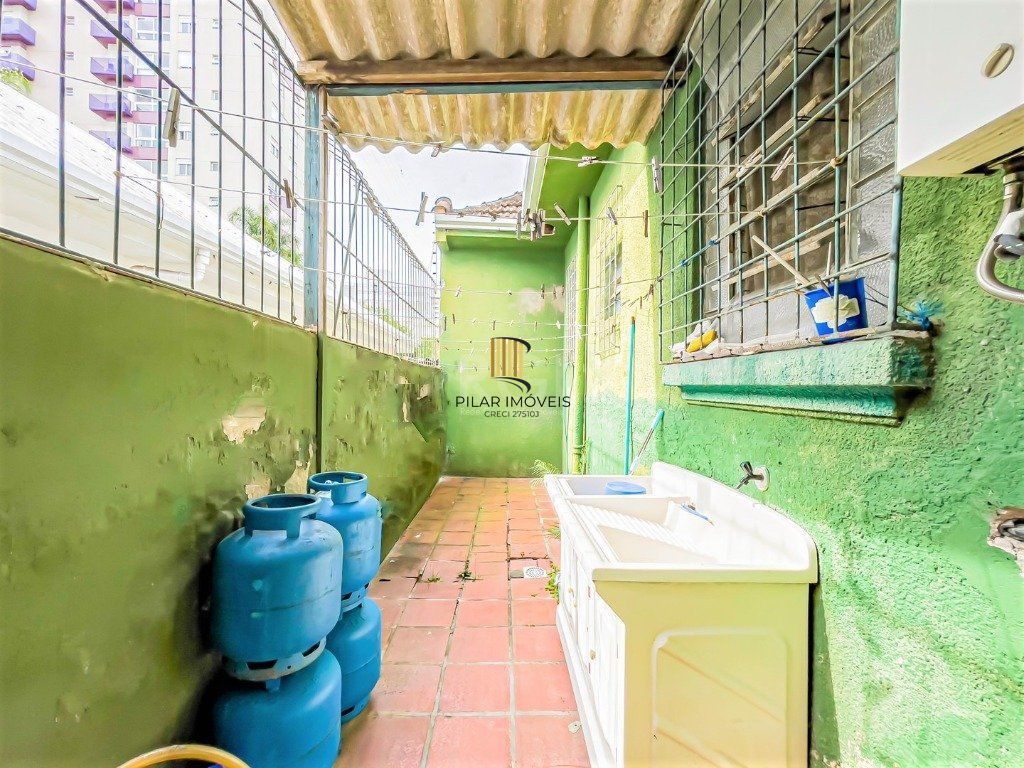 Casa para Venda - 212m², 3 dormitórios, 3 vagas - Azenha