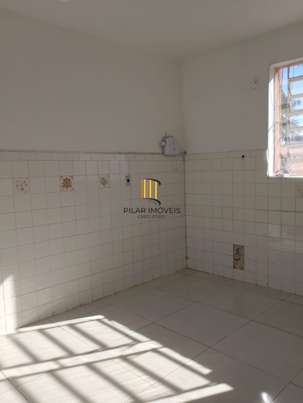 Casa de esquina 03 dormitórios Teresópolis