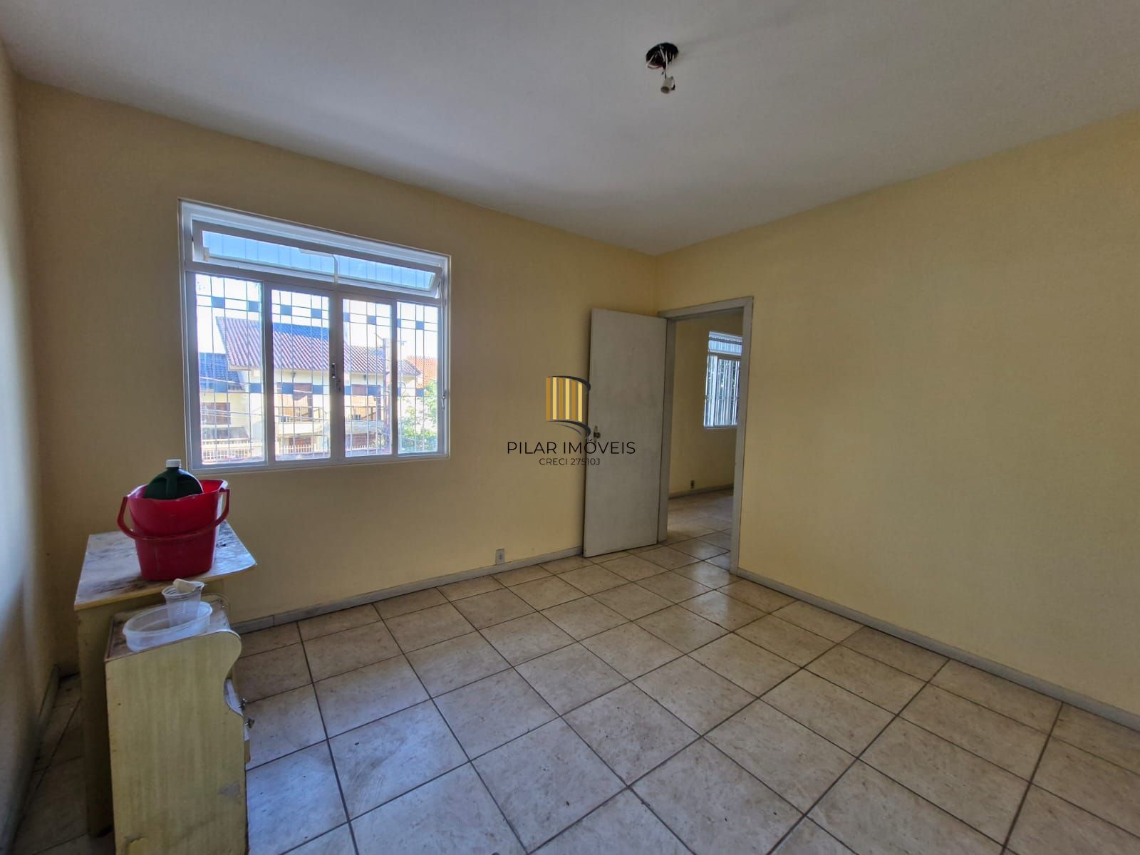 Casa 3 dormitórios, 3 banheiros, bairro Teresópolis.
