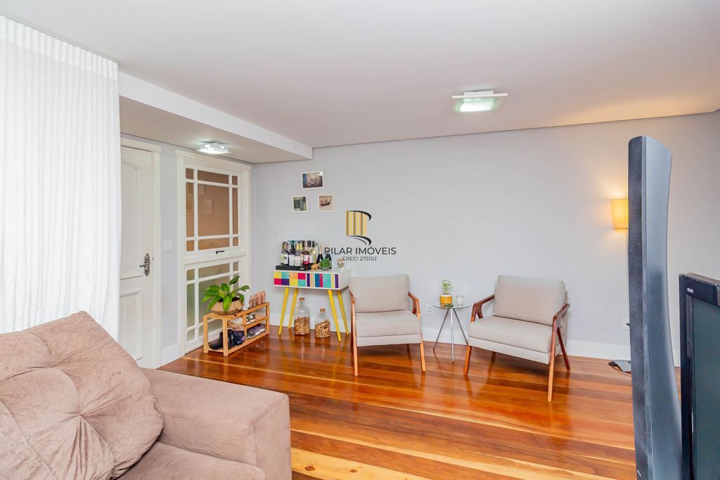 Casa de 3 dormitórios à venda no Bairro Serraria - Porto Alegre