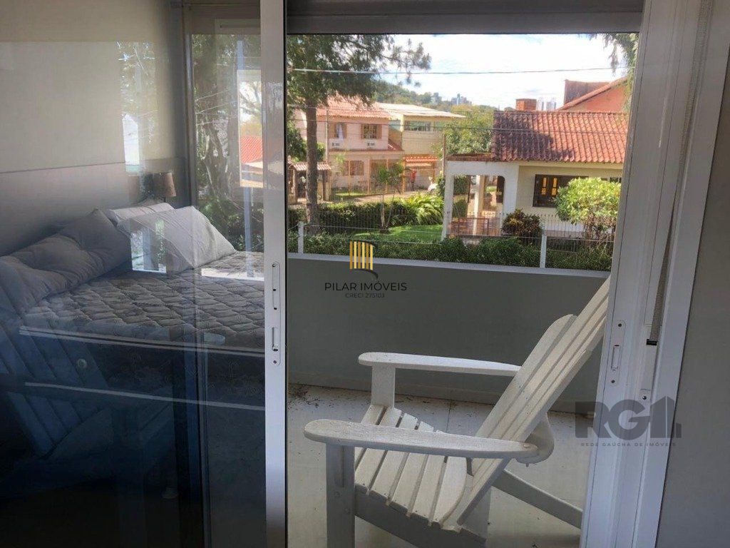Casa 4 dormitórios no bairro Nonoai