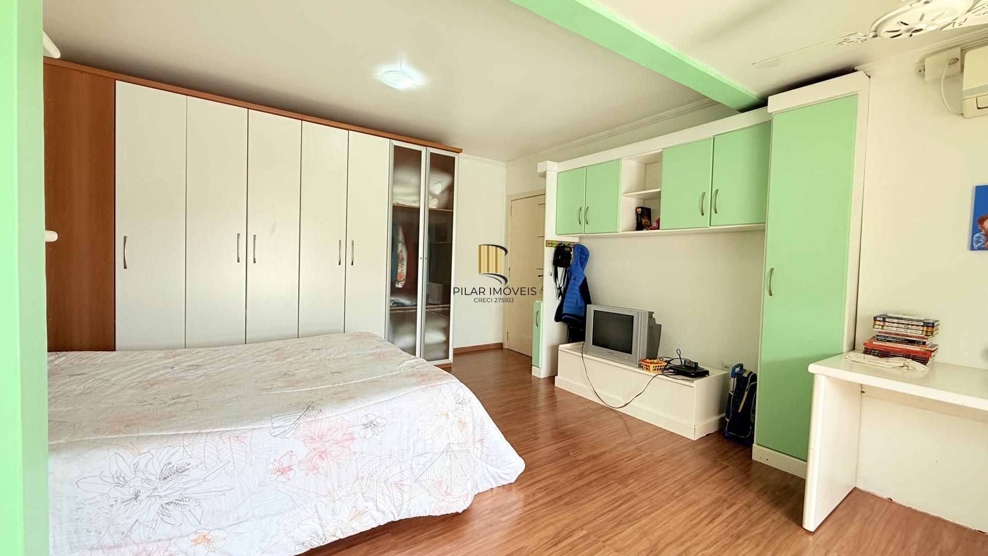 Casa para Venda - 260m², 4 dormitórios, sendo 1 suites, 4 vagas - Nonoai