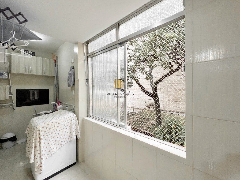 Apartamento 85m² - 3 dormitórios, sacada, churrasqueira no bairro Cidade Baixa