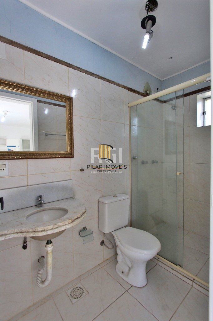 Casa para Venda - 199.68m², 3 dormitórios, sendo 1 suites, 4 vagas - Cristal