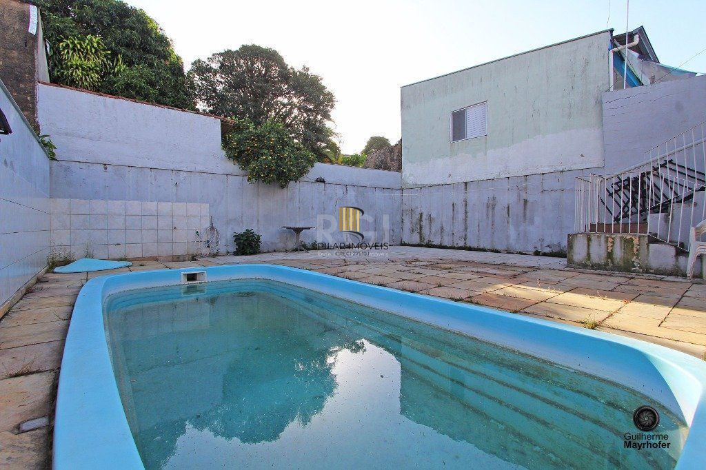 Casa para Venda - 180m², 3 dormitórios, sendo 1 suites, 3 vagas - Parque dos Maias