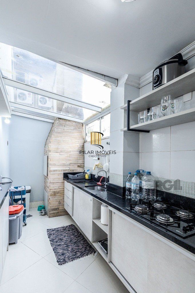 Casa de Condomínio 3 dormitórios no bairro Jardim Itu