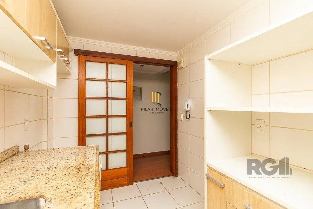 Apartamento de 2 dormitórios no bairro Bom Jesus