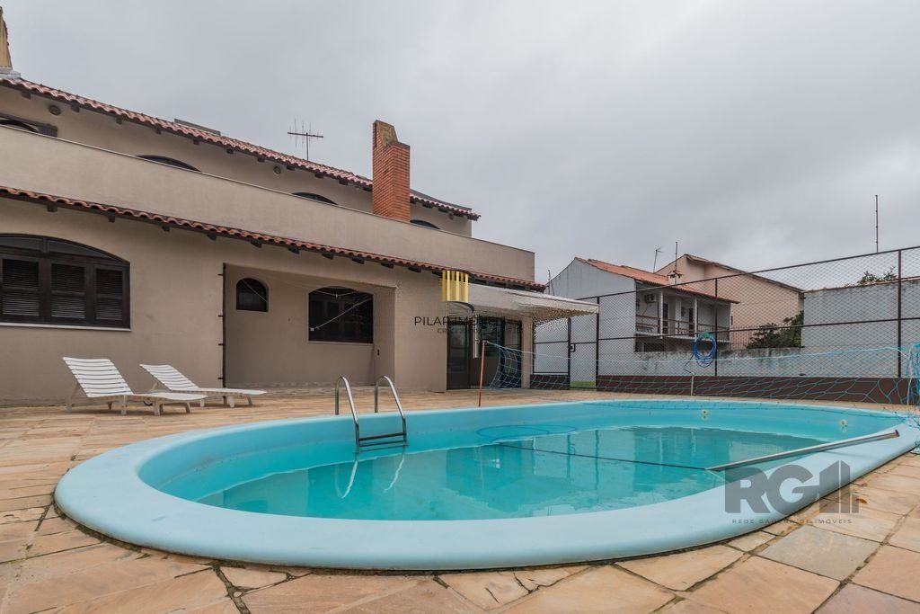 Casa com 287m², 5 dormitórios, piscina, 4 vagas no bairro Jardim Itu