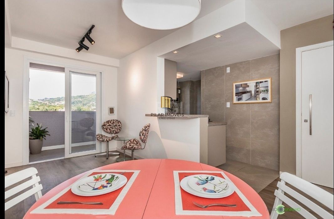 Apartamento 2 dormitórios no bairro Glória