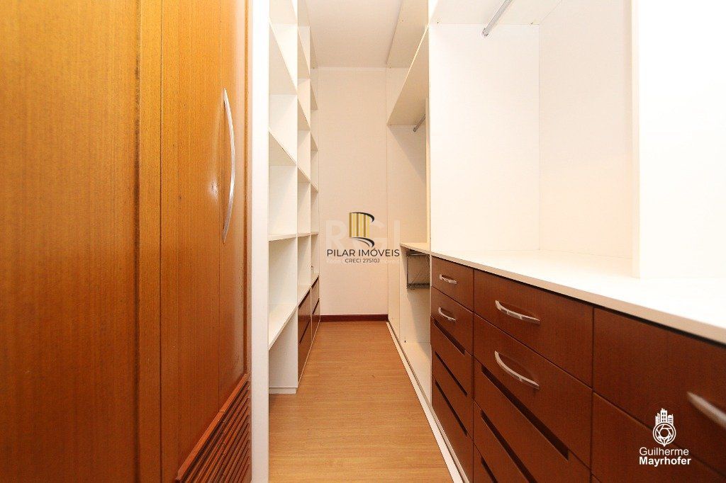Casa para Venda - 393m², 4 dormitórios, sendo 2 suites, 4 vagas - Ipanema