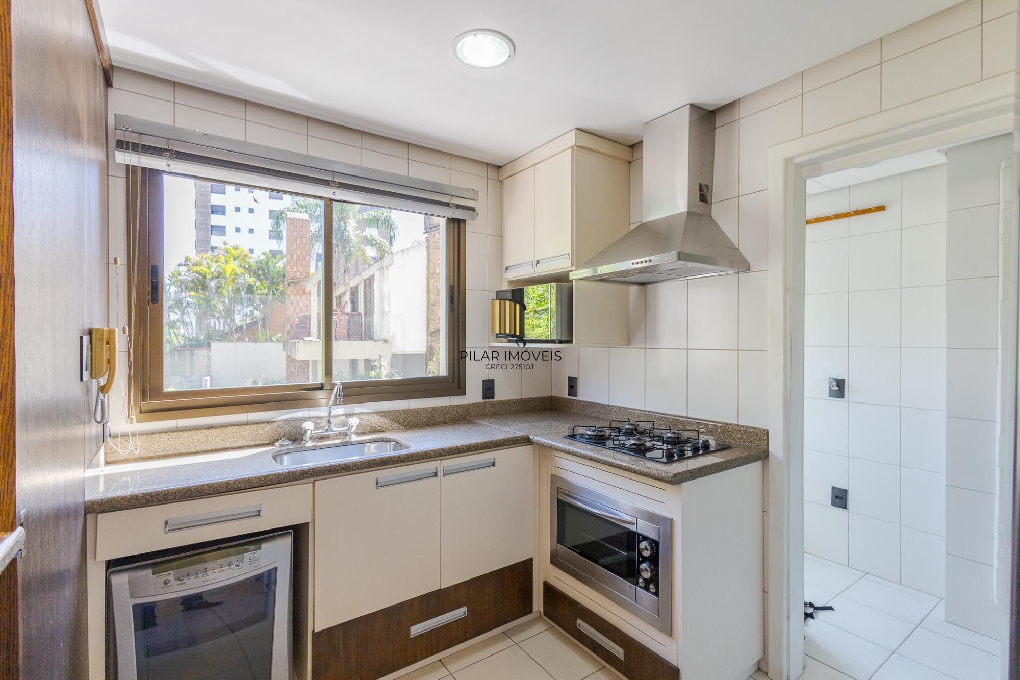 **Apartamento Mobiliado à Venda no bairro Bela Vista em Porto Alegre, RS**