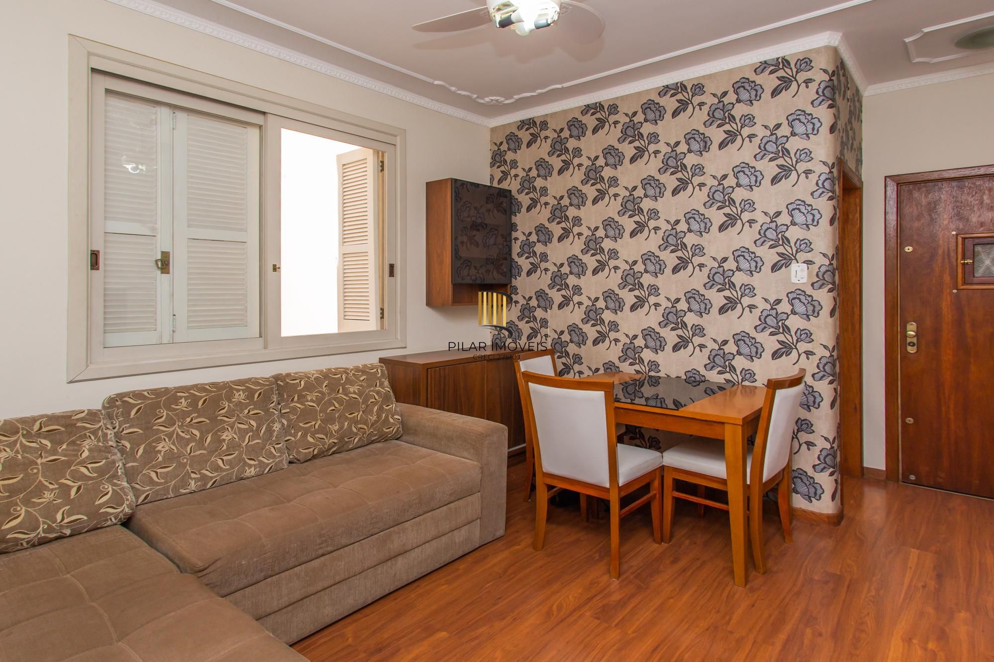 Apartamento 02 dormitórios próximo ao hospital Moinhos