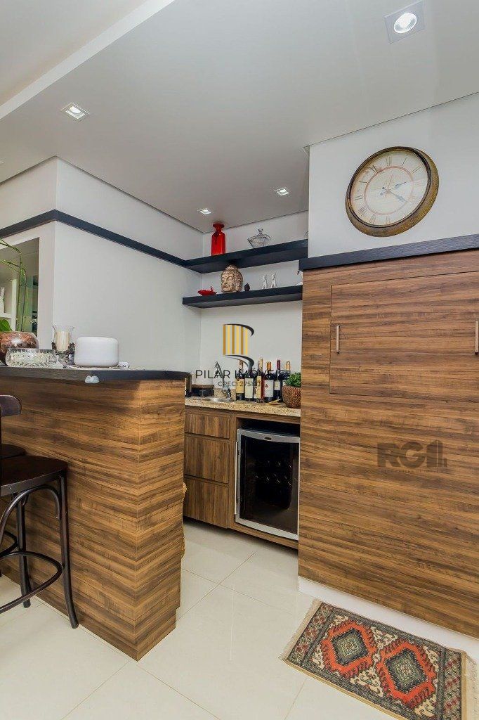 Casa em Condomínio, 157m², 4 dormitórios, 2 vagas no bairro Sarandi