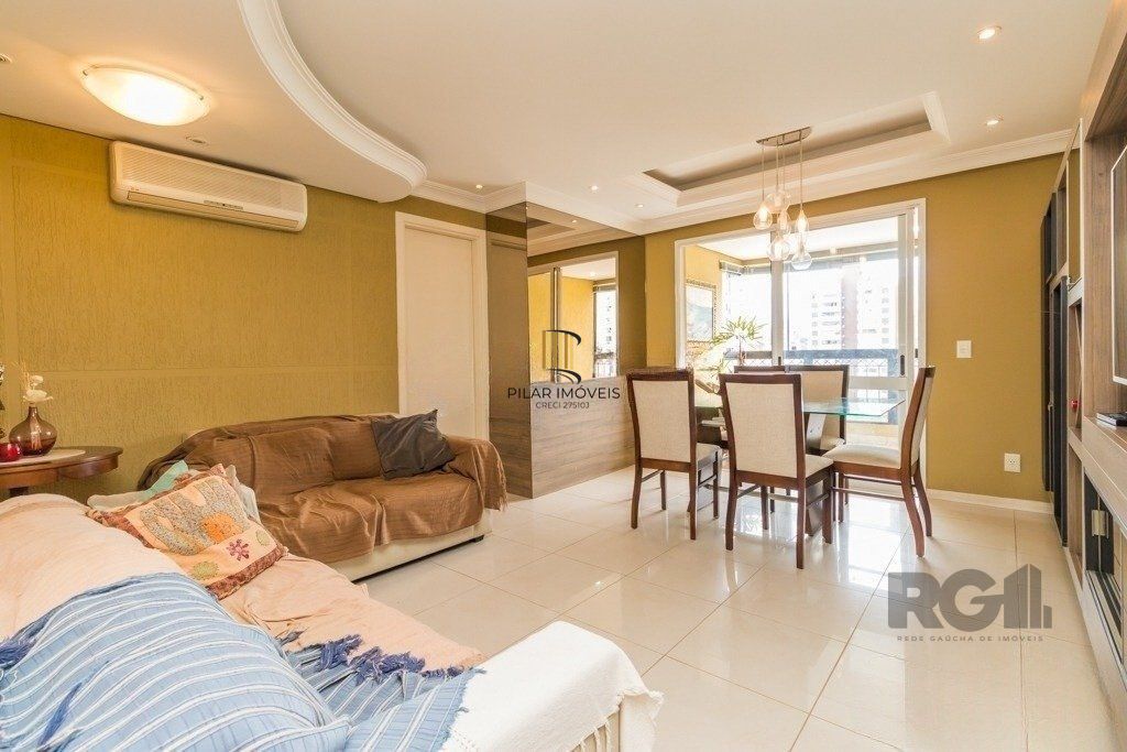 Apartamento 95m² - semi mobiliado, 3 dormitórios, 1 suíte e 2 vagas no bairro Passo da Areia