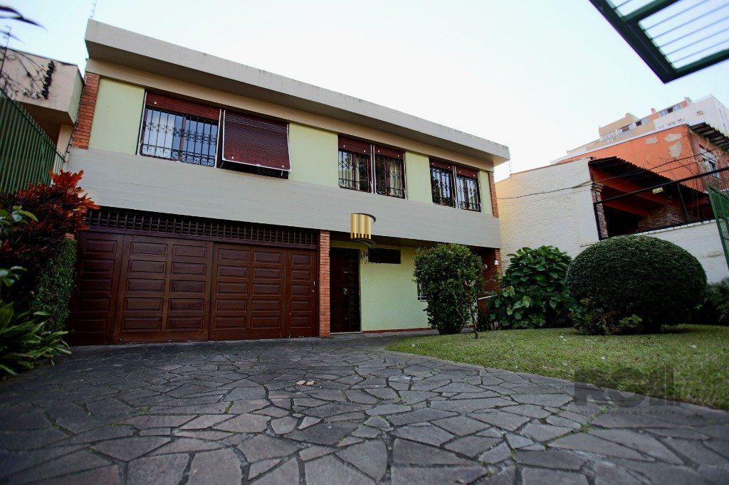 Casa 3 dormitórios no bairro Jardim  Botânico
