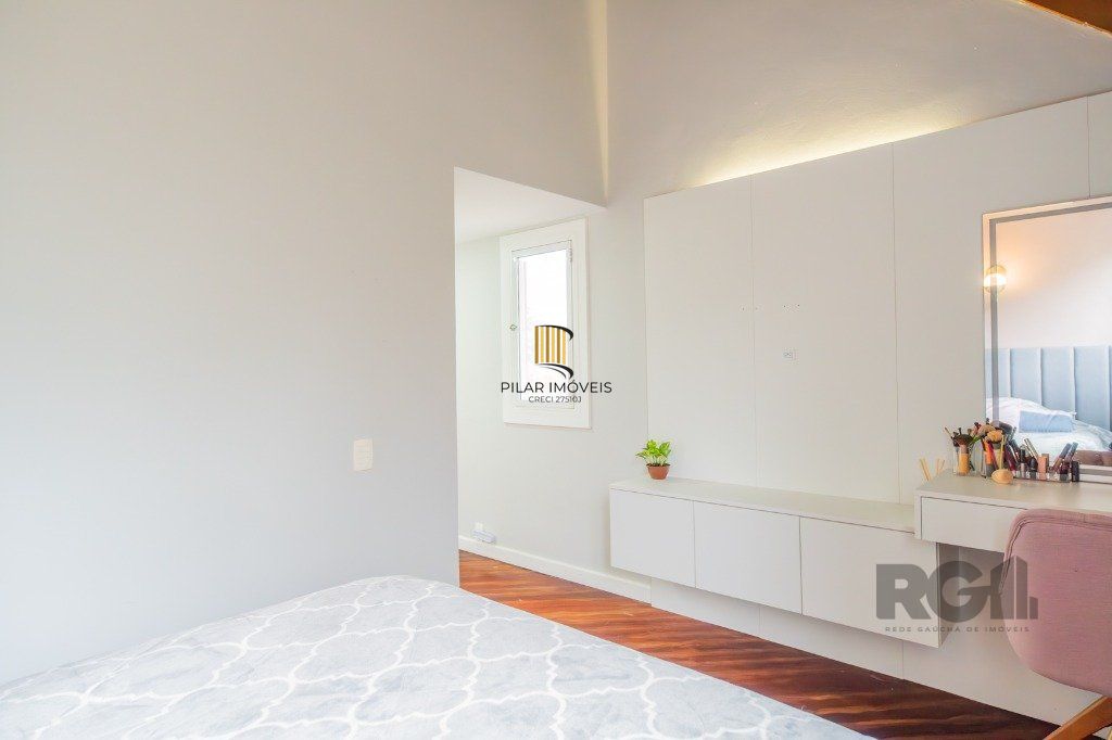 Casa em condomínio de 127m² no bairro Teresópolis