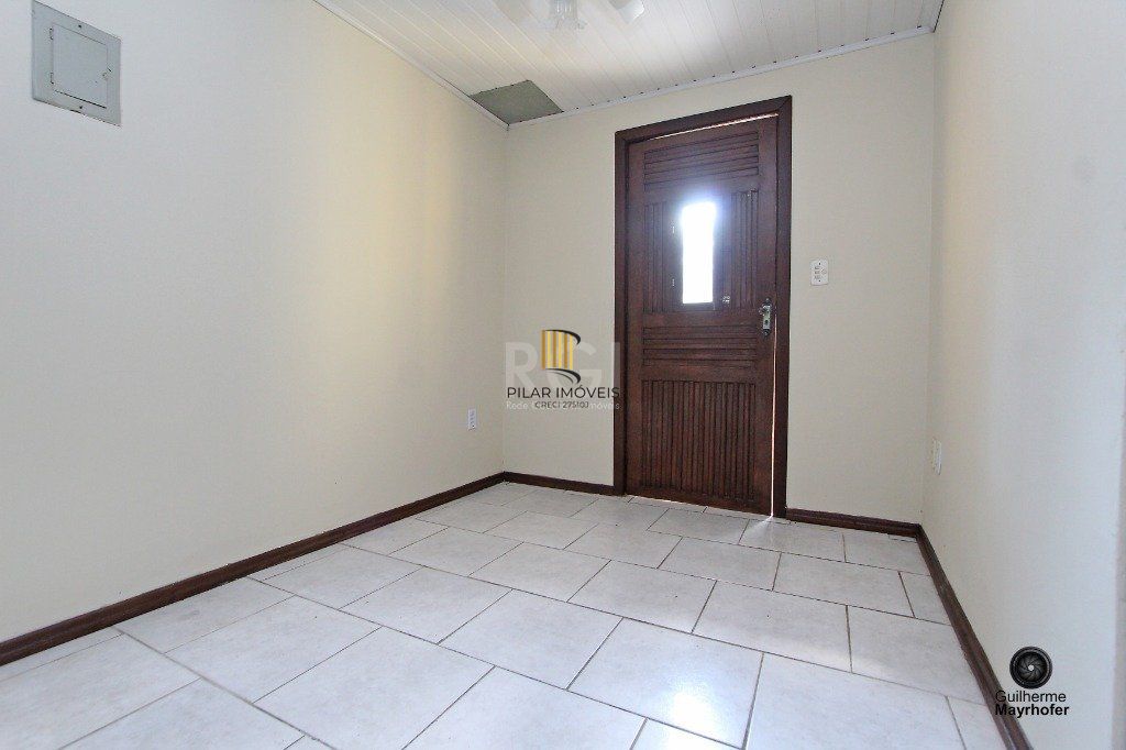 Casa para Venda - 150m², 2 dormitórios, 2 vagas - Nonoai