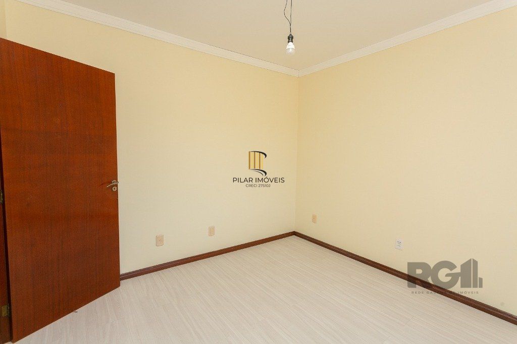 Casa com 5 dormitórios no bairro Jardim Carvalho