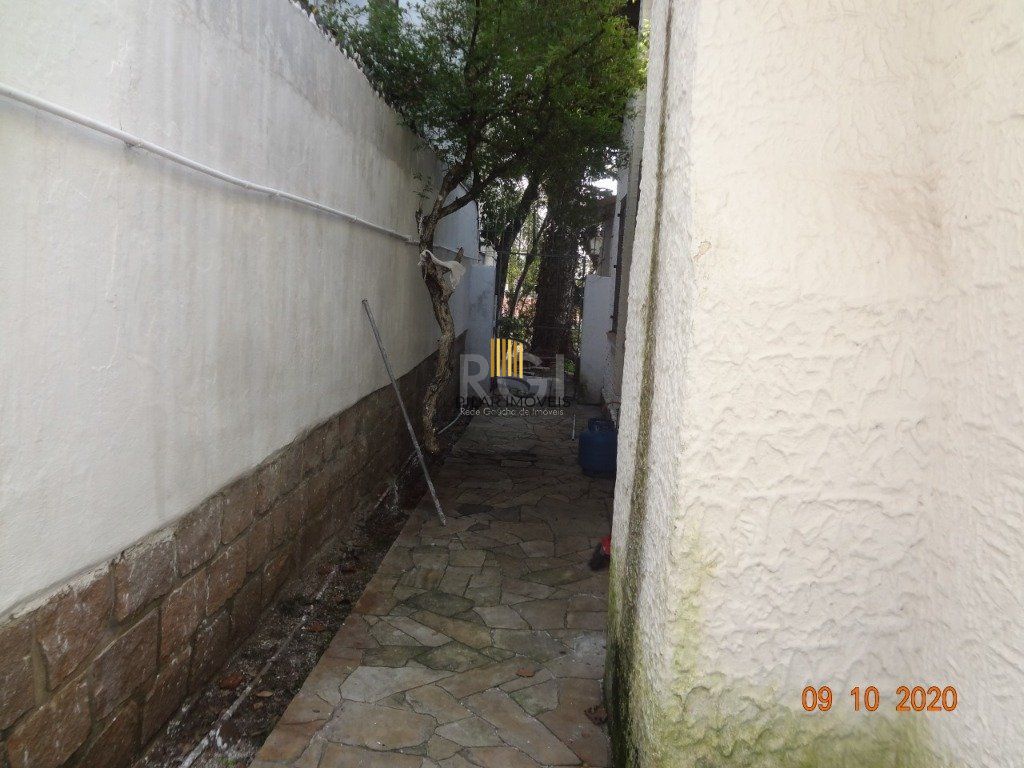 Casa para Venda - 250m², 3 dormitórios,  - Medianeira