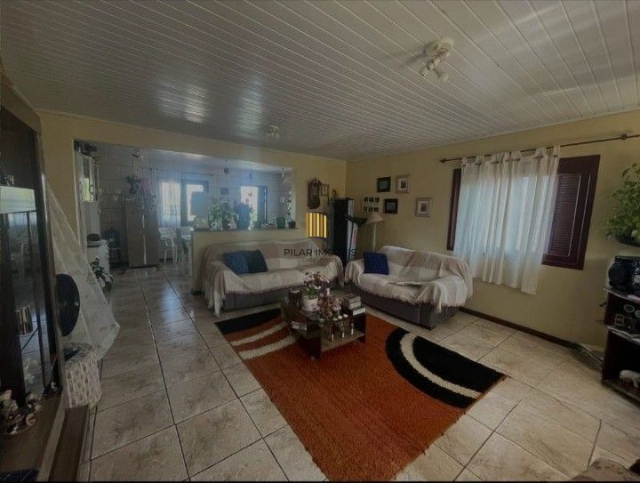 Casa 4 dormitórios no bairro Cecília