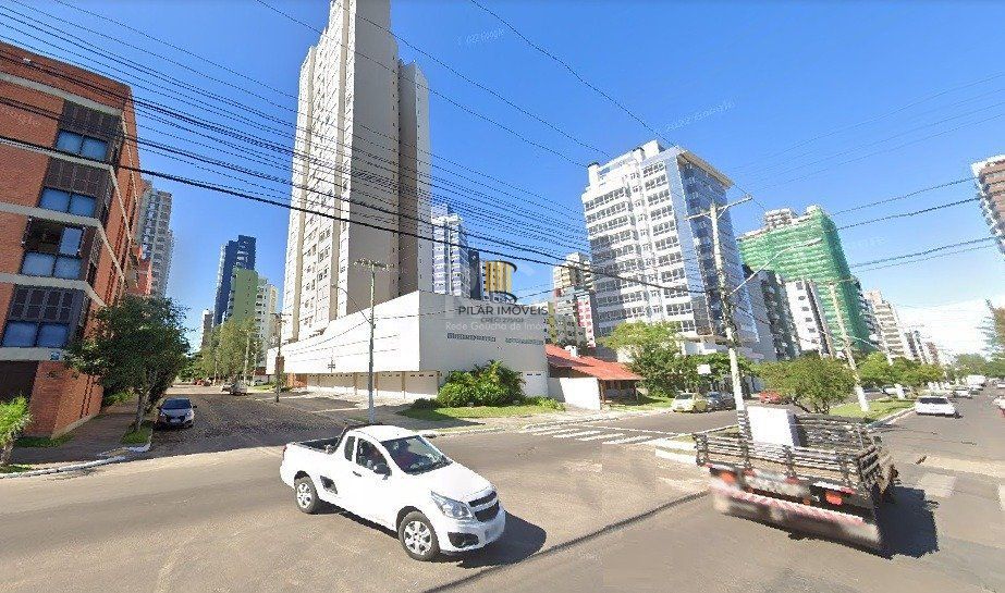 Apartamento para Venda - 92.82m², 2 dormitórios, sendo 2 suites, 1 vaga - Centro