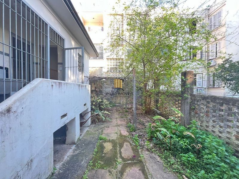 Casa 4 dormitórios no bairro Rio Branco em Porto Alegre para Alugar