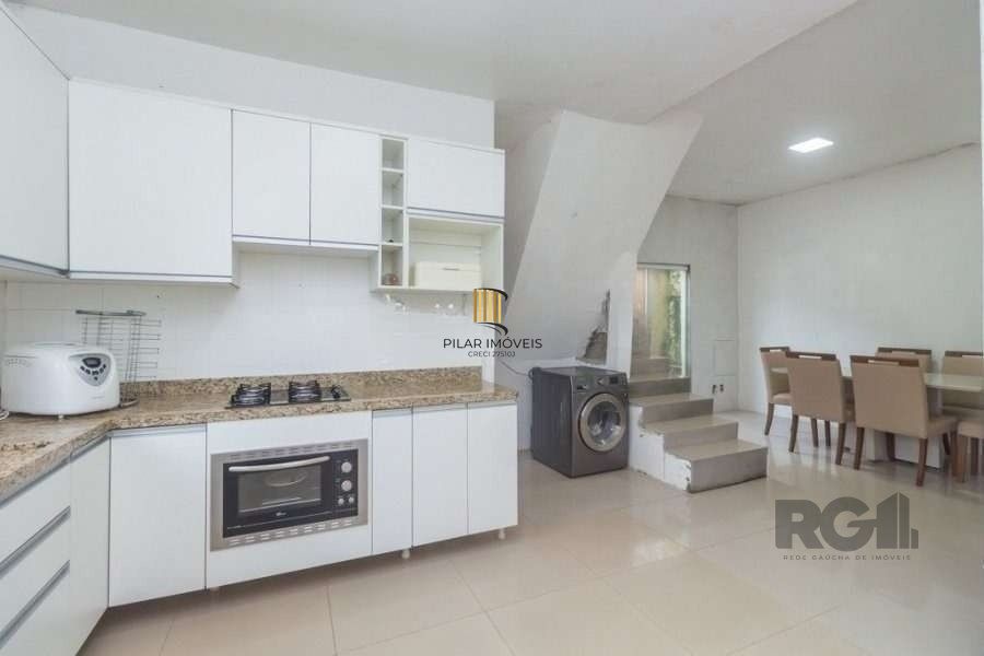 Casa 4 dormitórios no bairro Santa Tereza